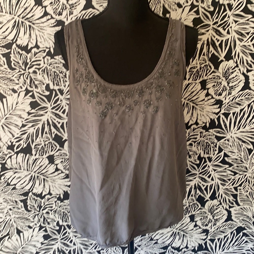 Gray silence + noise top